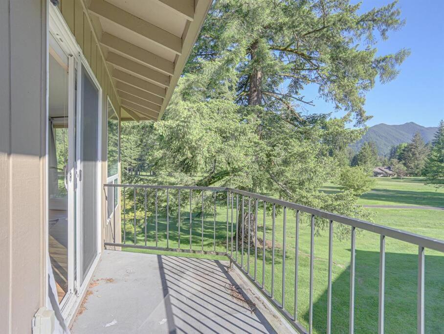 Ski-Mount Hood Charm-Welches,Golf And Ski Resort Condo,W&D, Wifi,Near Woods,Hiking,Fishing Mount Hood Village Exterior foto